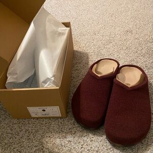 Rothy's ReVelvet Syrah Casual Clog